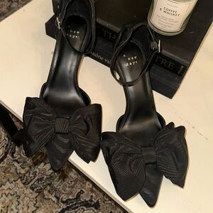 A New Day Bow Pumps Black size 8.5.
